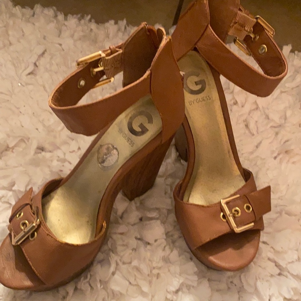 ❤️Sold❤️Guess wedges